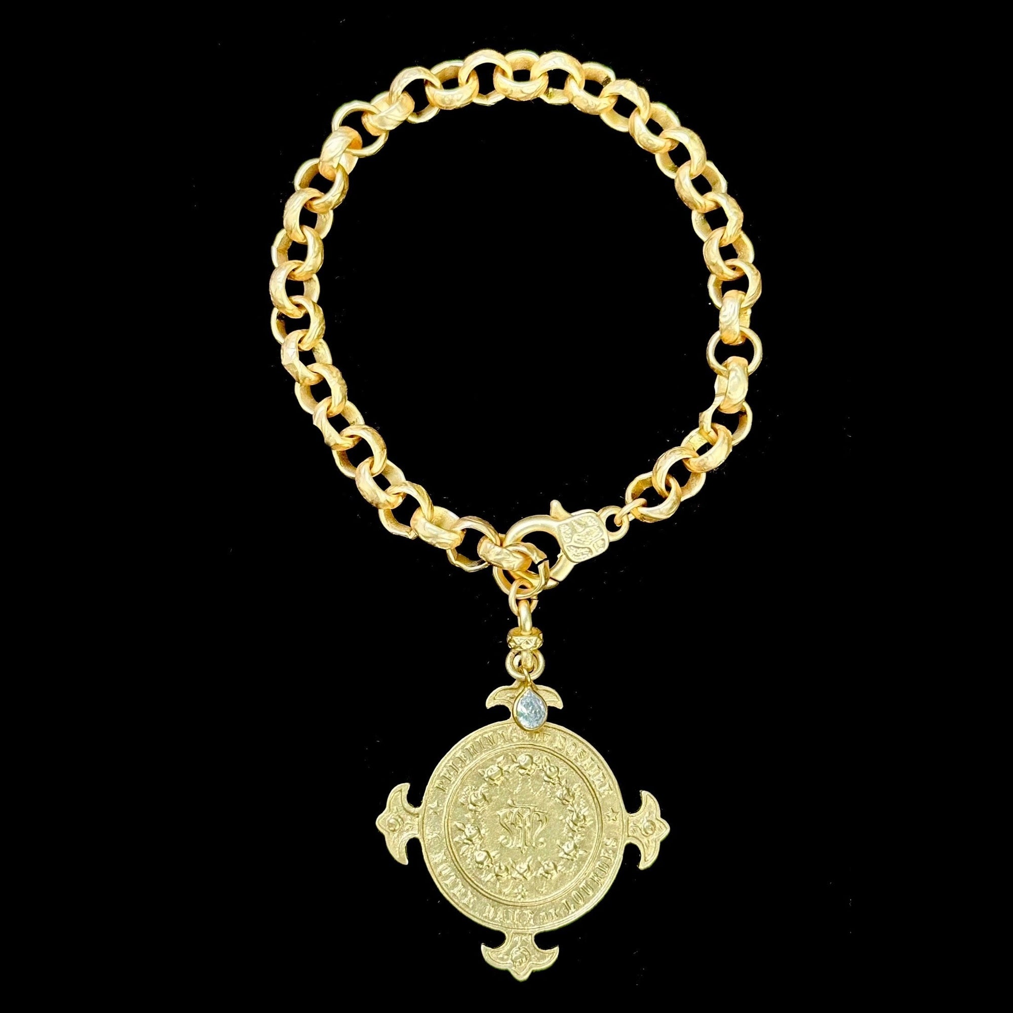 Lourdes Illumination Medieval Cable Chain Bracelet in Gold