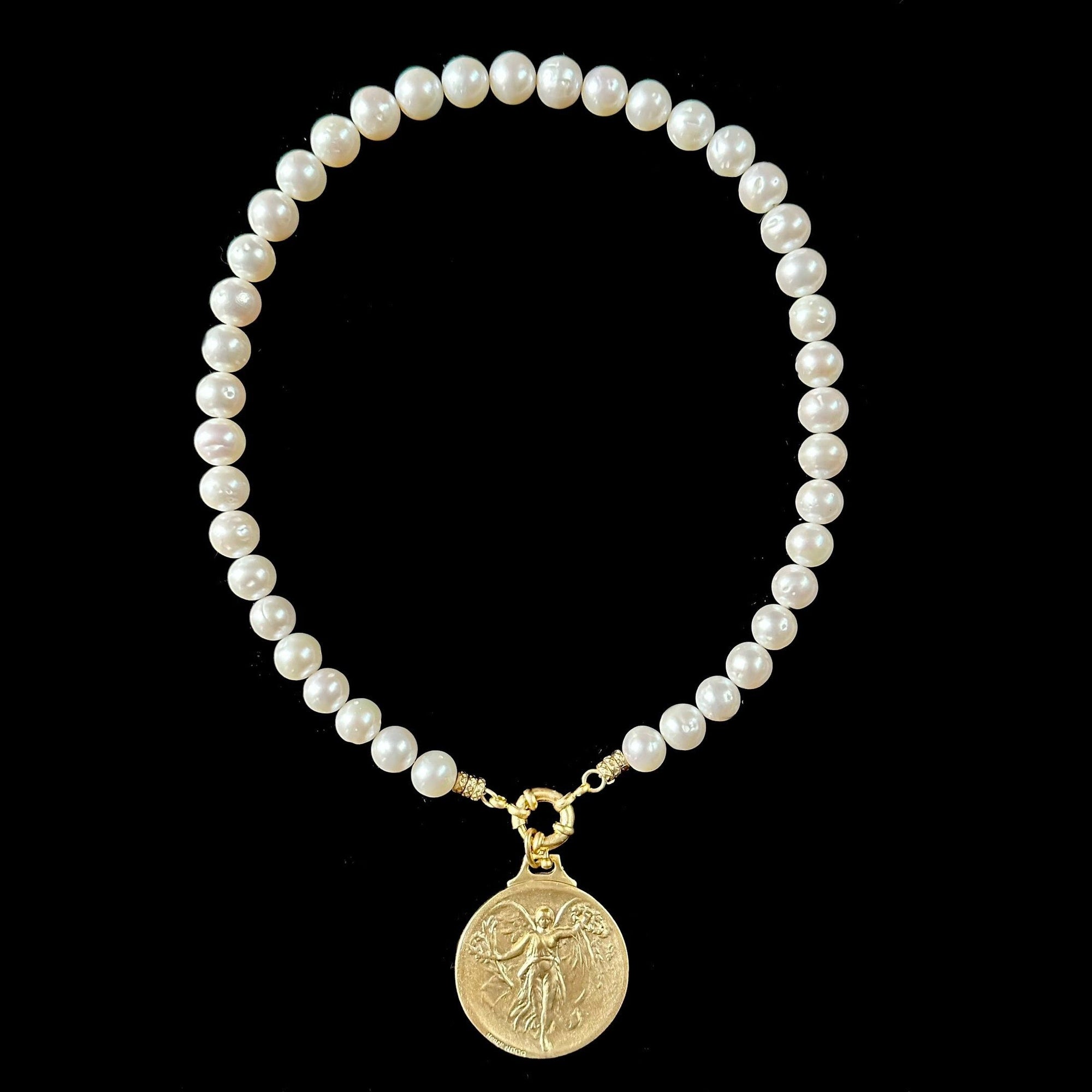 Limited Edition Nike White Pearl Necklace - Gold