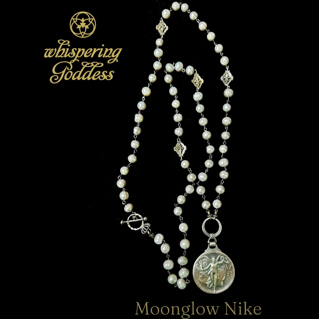 Moonglow Nike Freshwater Pearl Necklace - Silver