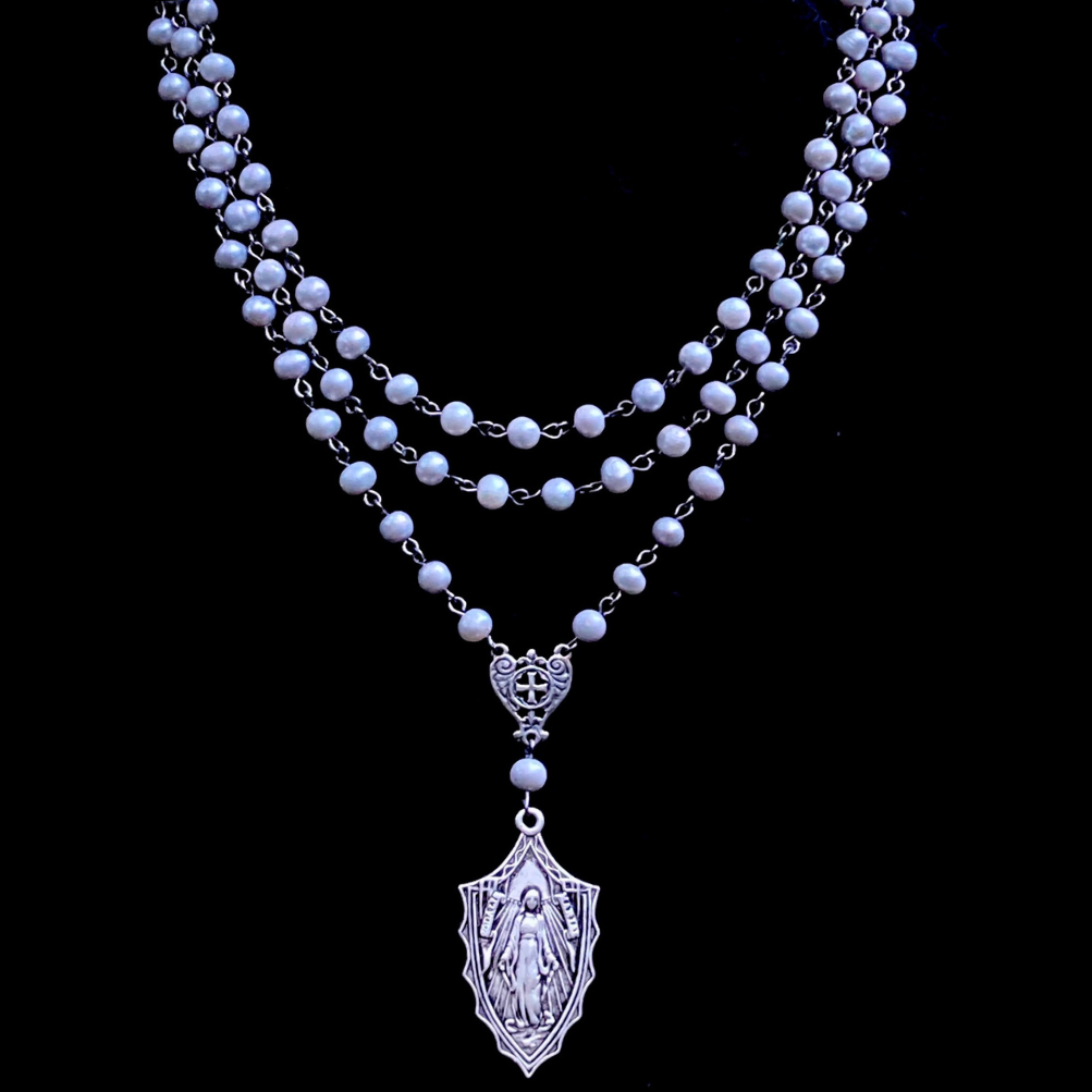 Moonglow Madonna Trinity Necklace in Silver Freshwater Pearls