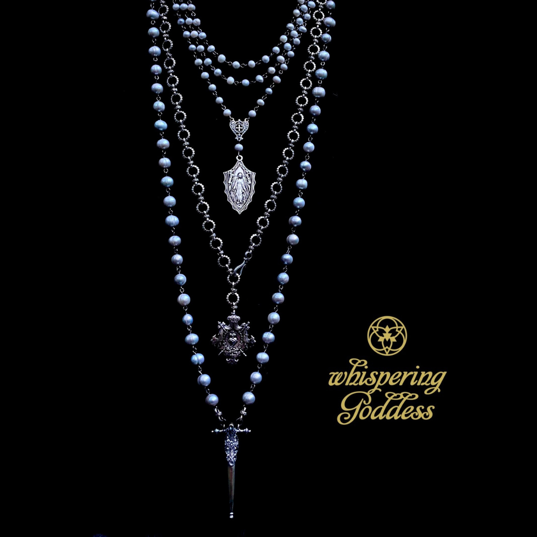 MONDAY EDITION》 Moonlit Heartstrings Long Necklace MONDAY MONDAY EDITION》 Moonlit Heartstrings Long Necklace MONDAY