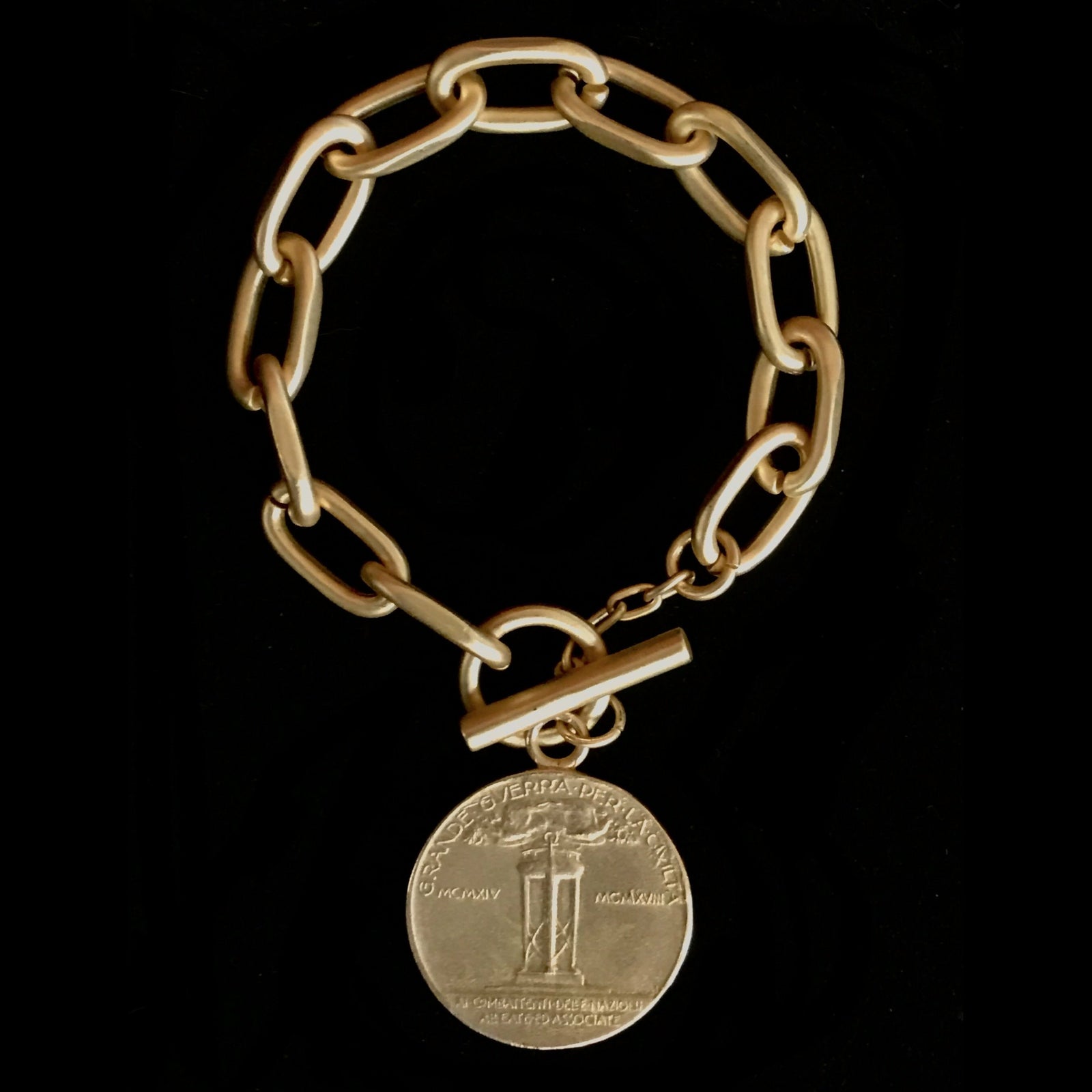 Victoria the Roman Victory Goddess  Link Bracelet - Gold